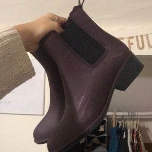 shoes in need of a home